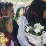 8-people-easter-in-maramures