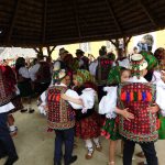 95-traditional-dancing-easter-in-maramures